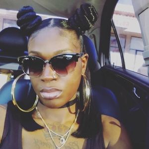 Meet your Posher, Nishabaddandtatted